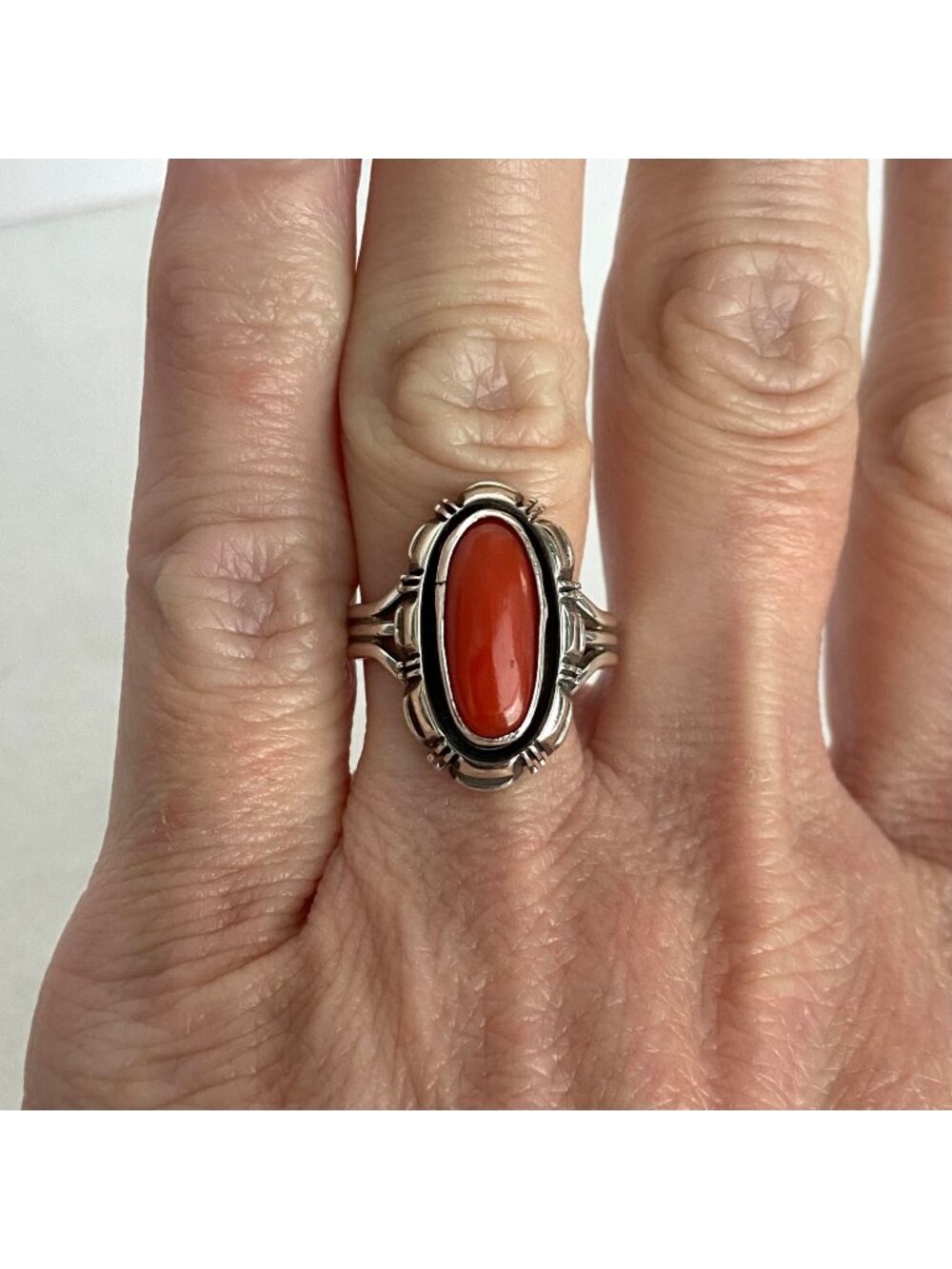 VTG Sterling Silver 925 L. Yazzie Navajo Oval Coral Shadowbox Ring Sz 6